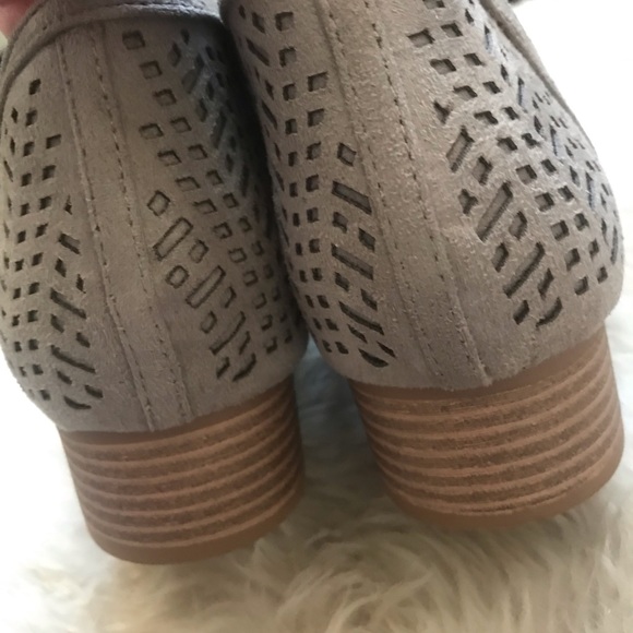 NWT NIB Booties Faux Suede perforated look - Picture 6 of 7